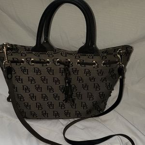 Dooney & Bourke purse